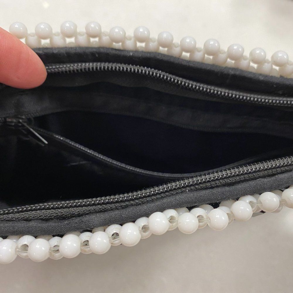 Vintage BAGTONE Black & White Beaded Clutch Bag 🖤 Mod 60s/70s Y2K Vibes - Picture 5 of 15